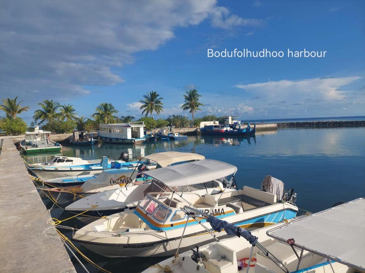 Hotel Surfretreat Bodufolhudhoo Exterior foto